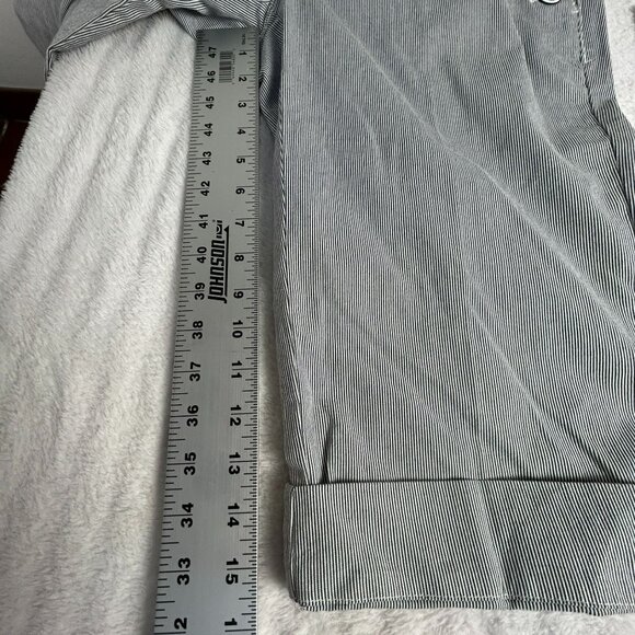 Dockers Women's Striped Mid Rise Curvy Casual Bermuda Shorts Black/White 6 - Picture 9 of 9